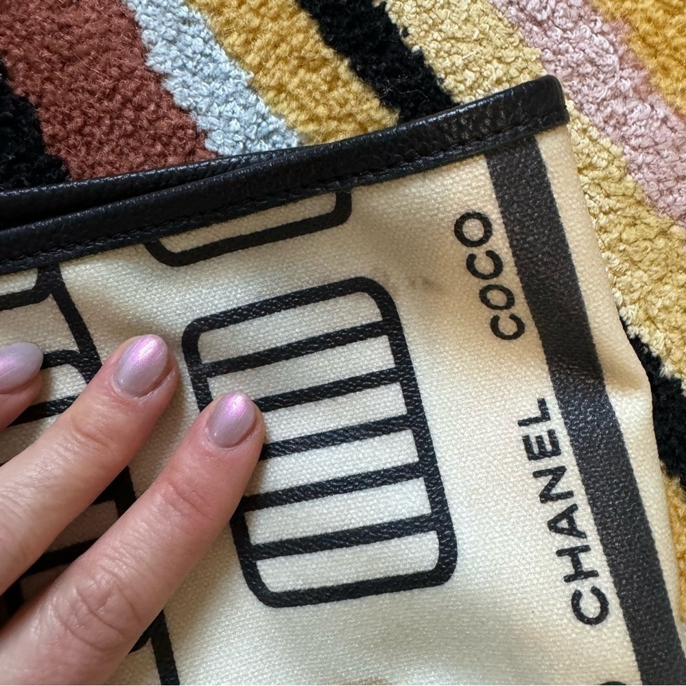 Authentic CHANEL Central Station Tote Bag XL - Picture 13 of 15